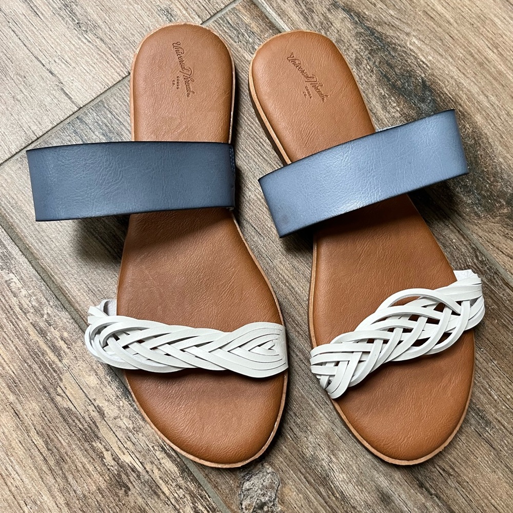 Univers thread braided white sandal